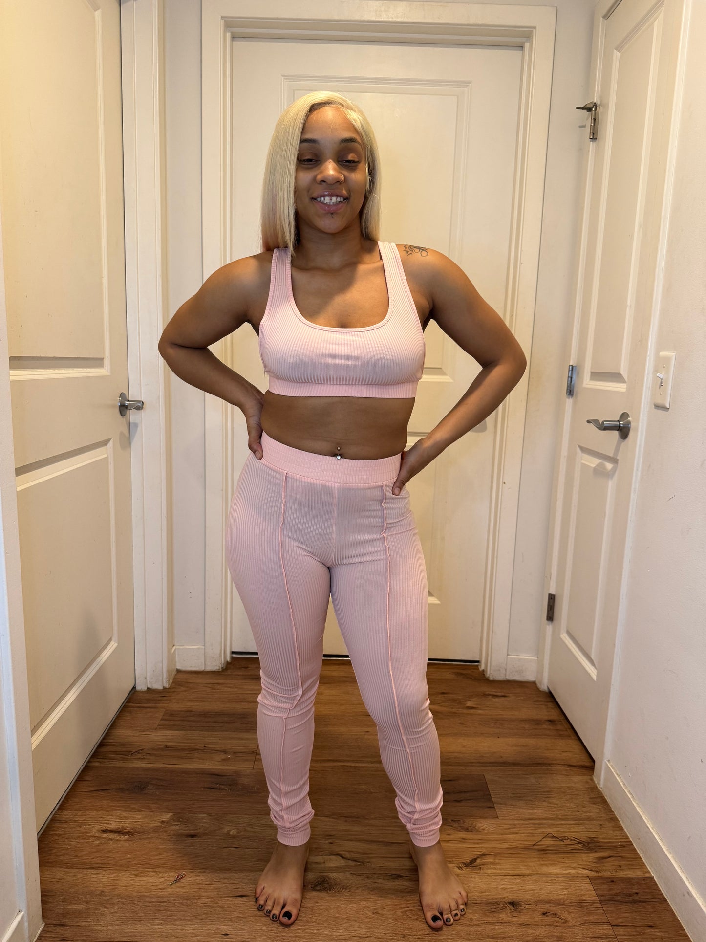 Amy set pink