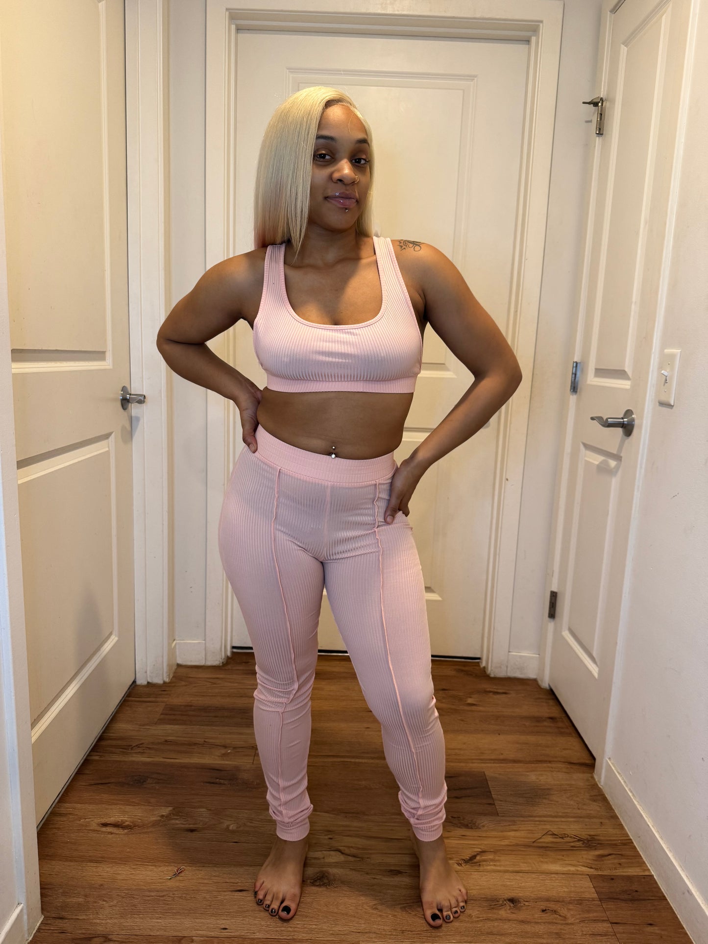 Amy set pink