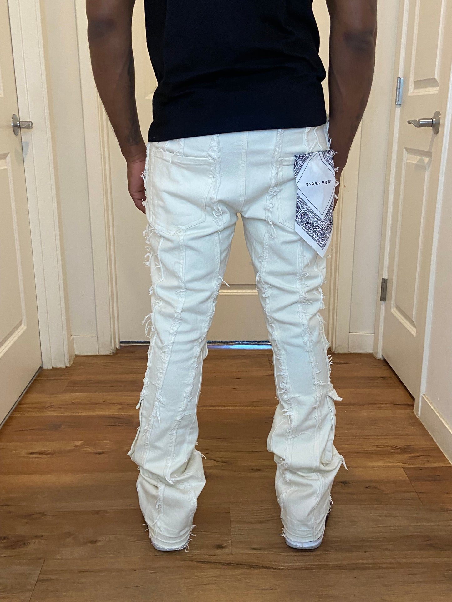 Out pocket men stacked jeans white